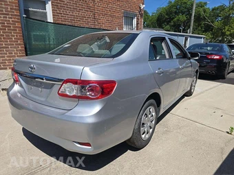2013 Toyota Corolla L - miniatura 3