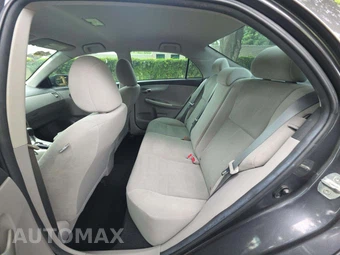 2013 Toyota Corolla LE – miniatura 13