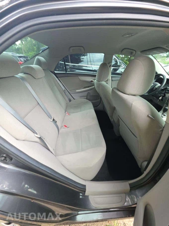 2013 Toyota Corolla LE – miniatura 16