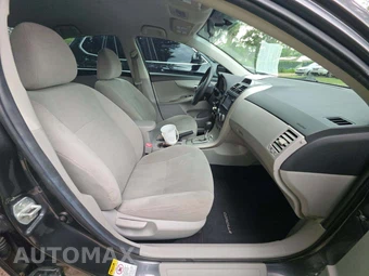 2013 Toyota Corolla LE – miniatura 18