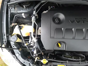 2013 Toyota Corolla LE – miniatura 24