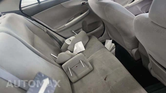 2013 Toyota Corolla LE - miniatura 38
