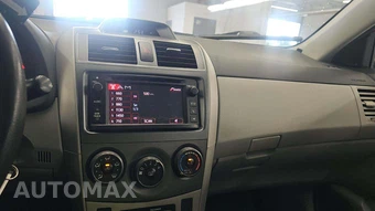 2013 Toyota Corolla LE - miniatura 39