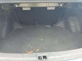 2013 Toyota Corolla LE – miniatura 14