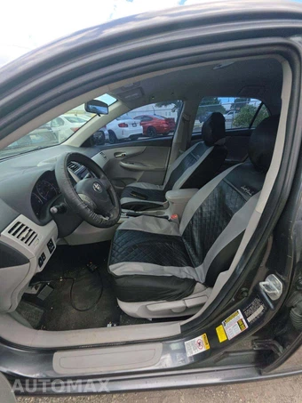 2013 Toyota Corolla LE – miniatura 6