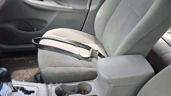 2013 Toyota Corolla LE – miniatura 23