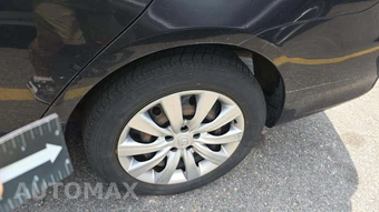 2013 Toyota Corolla LE – miniatura 33