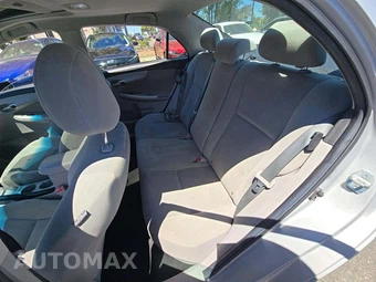 2013 Toyota Corolla LE – miniatura 10