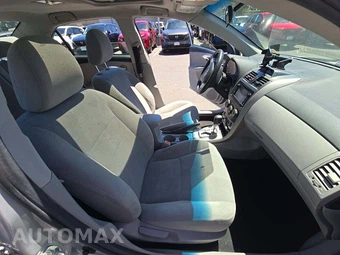 2013 Toyota Corolla LE – miniatura 15