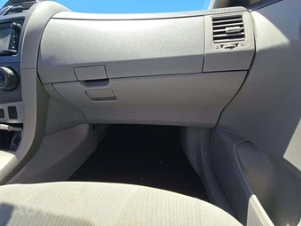 2013 Toyota Corolla LE – miniatura 16