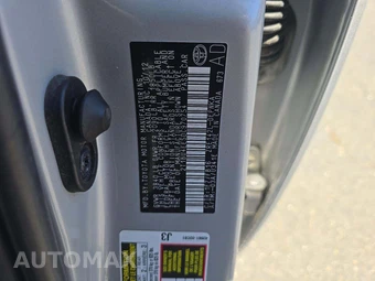 2013 Toyota Corolla LE – miniatura 2