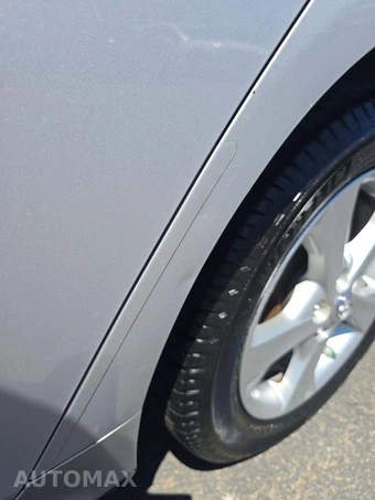 2013 Toyota Corolla LE – miniatura 23