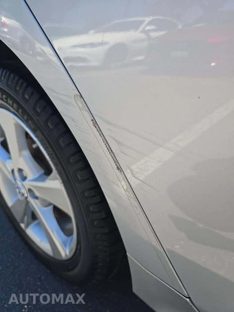 2013 Toyota Corolla LE – miniatura 29