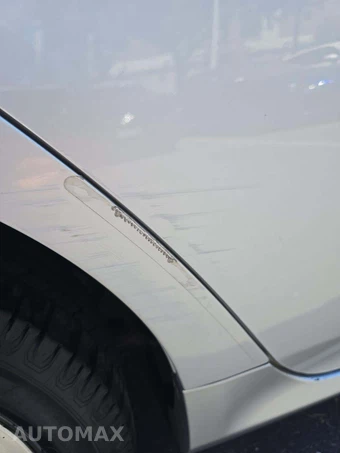 2013 Toyota Corolla LE – miniatura 31