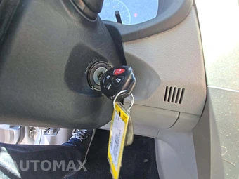 2013 Toyota Corolla LE – miniatura 5