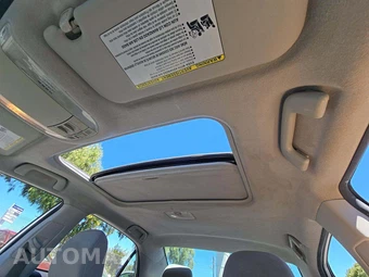 2013 Toyota Corolla LE – miniatura 8