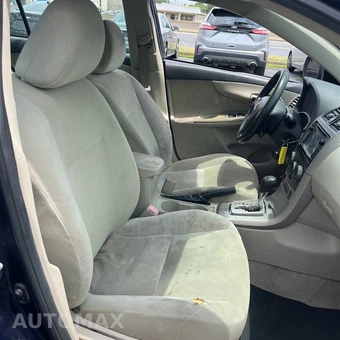 2013 Toyota Corolla LE - miniatura 10