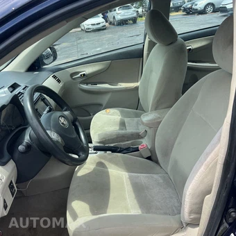 2013 Toyota Corolla LE - miniatura 22