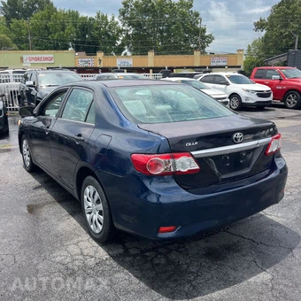 2013 Toyota Corolla LE - miniatura 5