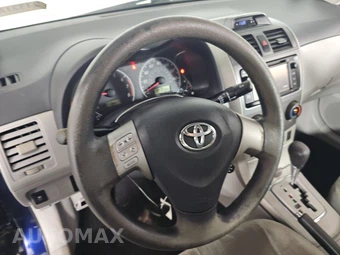 2013 Toyota Corolla LE – miniatura 10