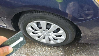 2013 Toyota Corolla LE – miniatura 26