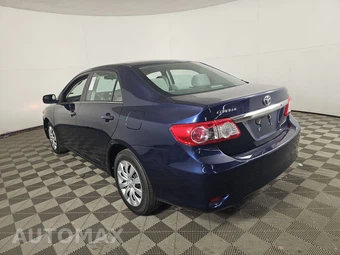 2013 Toyota Corolla LE – miniatura 6