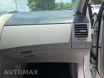 2013 Toyota Corolla LE – miniatura 19