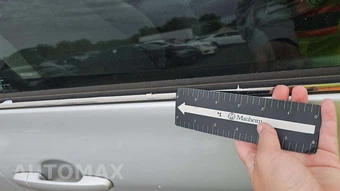 2013 Toyota Corolla LE - miniatura 22