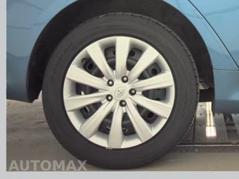 2013 Toyota Corolla LE – miniatura 11