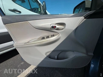 2013 Toyota Corolla LE – miniatura 15