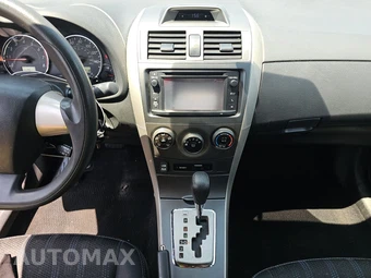 2013 Toyota Corolla S - miniatura 11