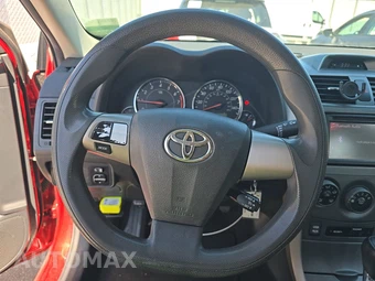 2013 Toyota Corolla S – miniatura 10