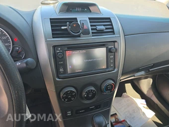 2013 Toyota Corolla S – miniatura 11