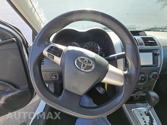 2013 Toyota Corolla S – miniatura 10