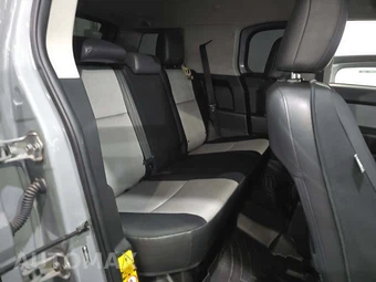 2013 Toyota FJ Cruiser w/Rear Doors - miniatura 16