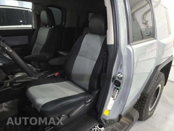 2013 Toyota FJ Cruiser w/Rear Doors - miniatura 6