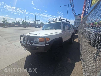 2013 Toyota FJ Cruiser w/Rear Doors