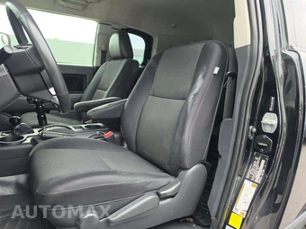 2013 Toyota FJ Cruiser w/Rear Doors - miniatura 3