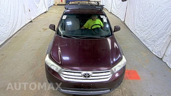 2013 Toyota Highlander – miniatura 2