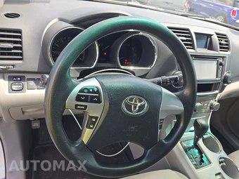 2013 Toyota Highlander Plus - miniatura 10