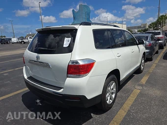 2013 Toyota Highlander Plus - miniatura 4