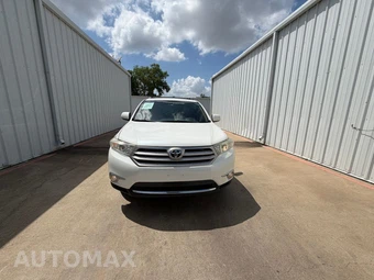 2013 Toyota Highlander Plus - miniatura 3