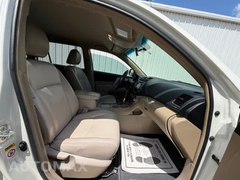2013 Toyota Highlander Plus - miniatura 35