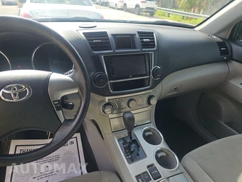 2013 Toyota Highlander Plus – miniatura 11