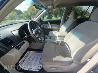 2013 Toyota Highlander Plus – miniatura 7