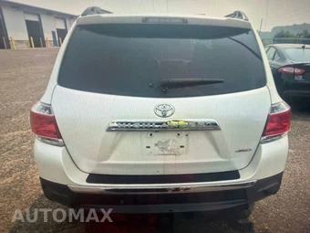 2013 Toyota Highlander SE - miniatura 4