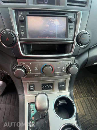 2013 Toyota Highlander SE - miniatura 11