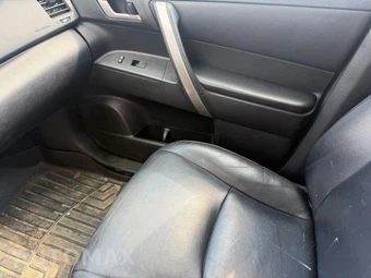2013 Toyota Highlander SE - miniatura 15
