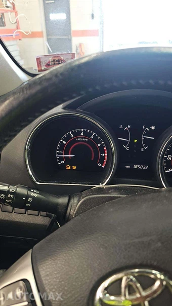 2013 Toyota Highlander SE - miniatura 24