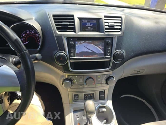 2013 Toyota Highlander SE - miniatura 10